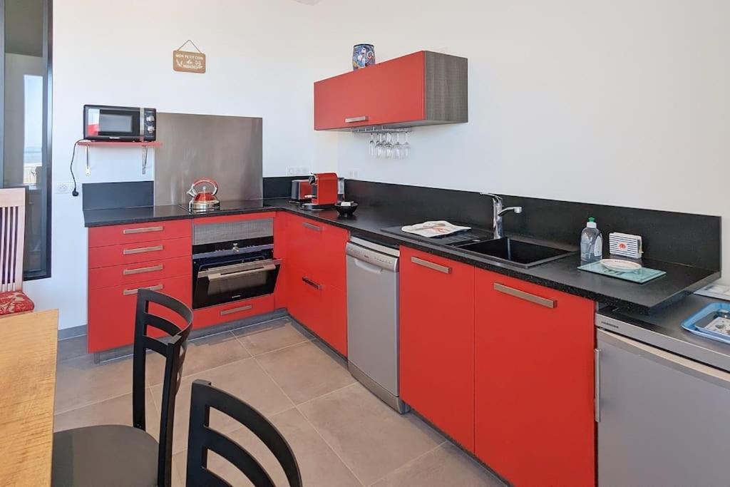 Appartement Pour 3 Personnes Sur La Plage Les Pieds Dans Leau Plonévez-Porzay Exteriör bild