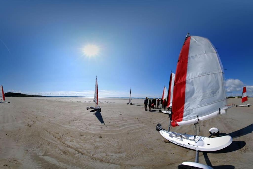 Appartement Pour 3 Personnes Sur La Plage Les Pieds Dans Leau Plonévez-Porzay Exteriör bild