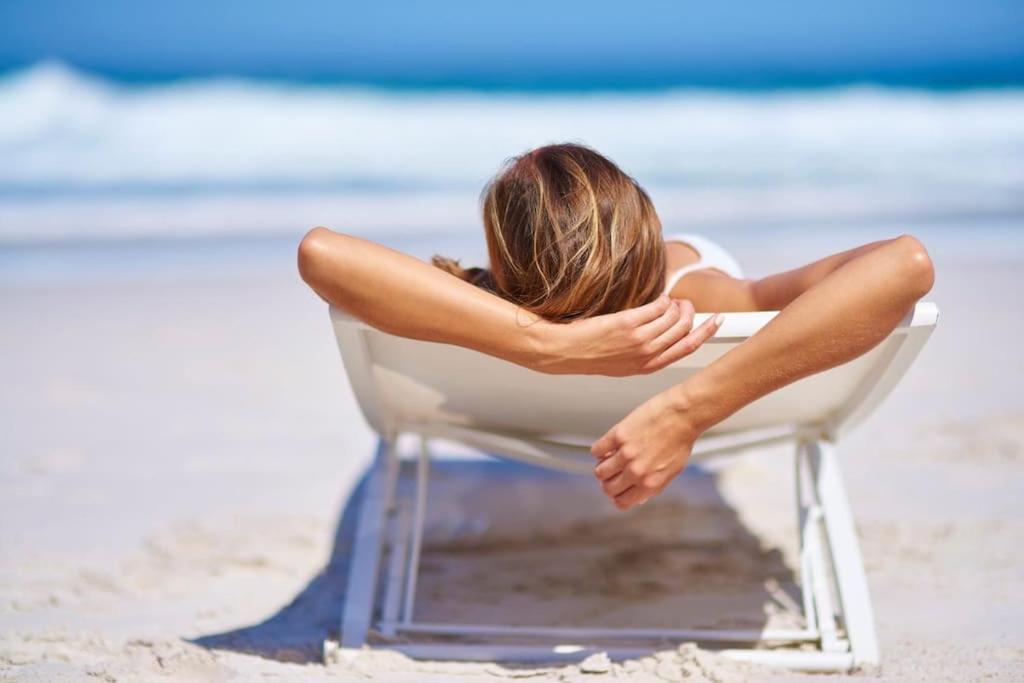 Appartement Pour 3 Personnes Sur La Plage Les Pieds Dans Leau Plonévez-Porzay Exteriör bild