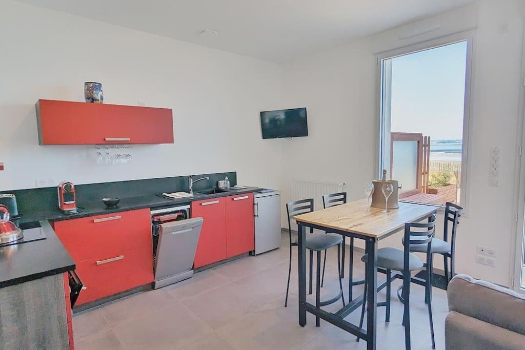 Appartement Pour 3 Personnes Sur La Plage Les Pieds Dans Leau Plonévez-Porzay Exteriör bild