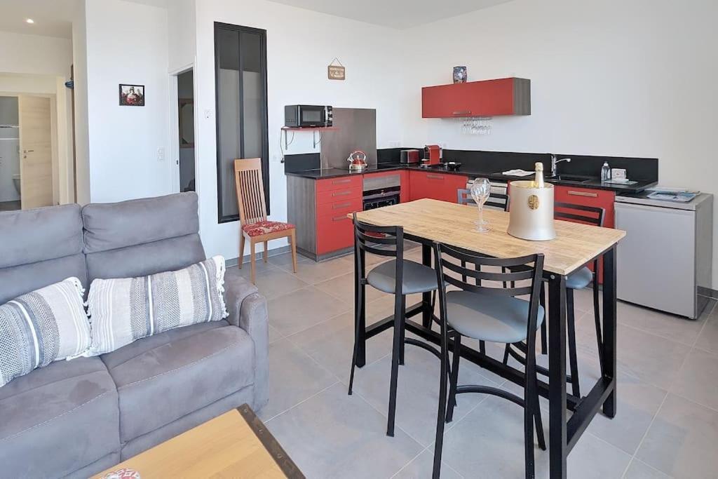 Appartement Pour 3 Personnes Sur La Plage Les Pieds Dans Leau Plonévez-Porzay Exteriör bild