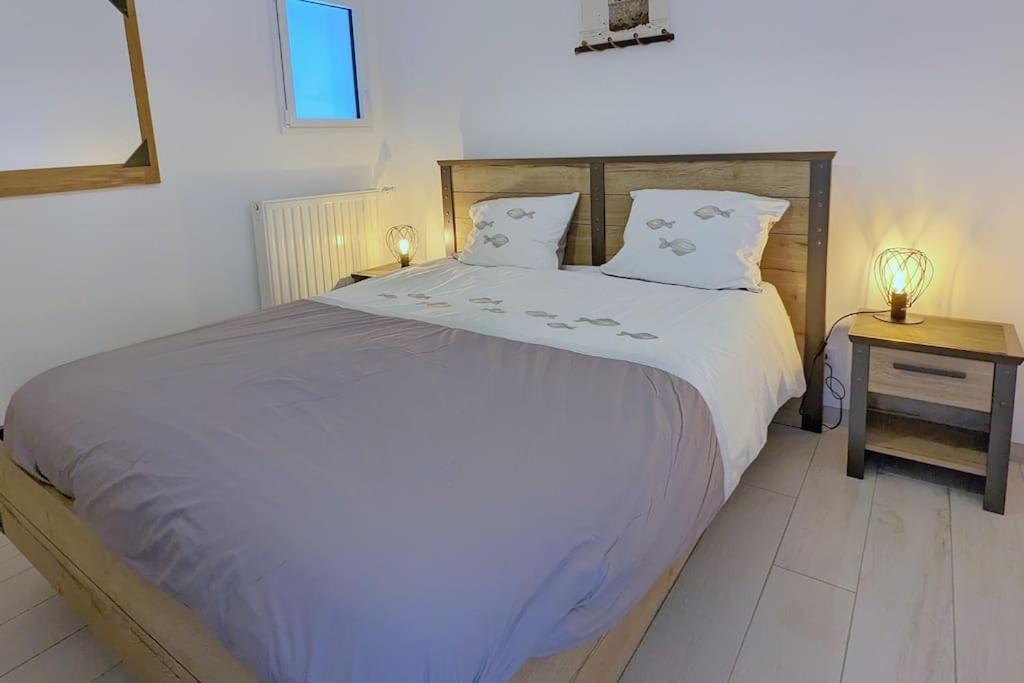 Appartement Pour 3 Personnes Sur La Plage Les Pieds Dans Leau Plonévez-Porzay Exteriör bild