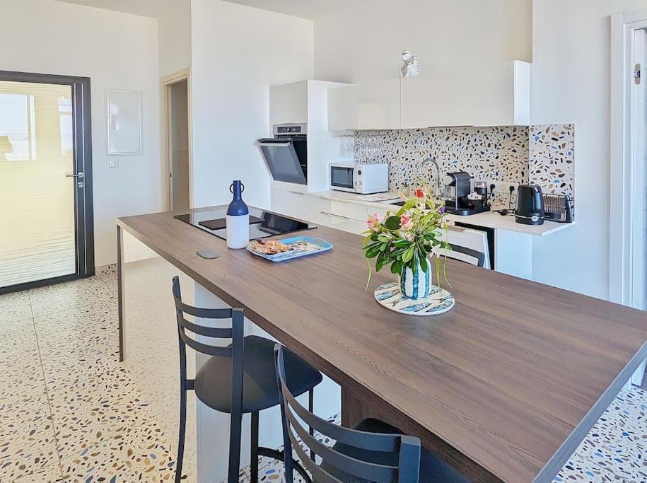 Appartement Pour 3 Personnes Sur La Plage Les Pieds Dans Leau Plonévez-Porzay Exteriör bild